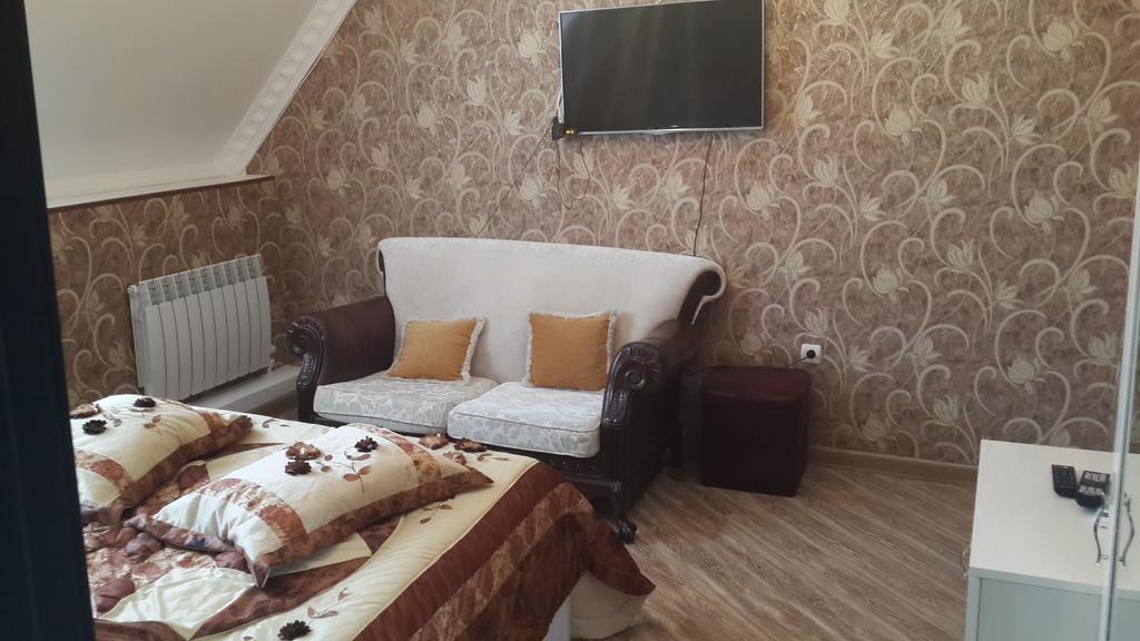 Edemi Hotel Kutaisi Eksteriør billede
